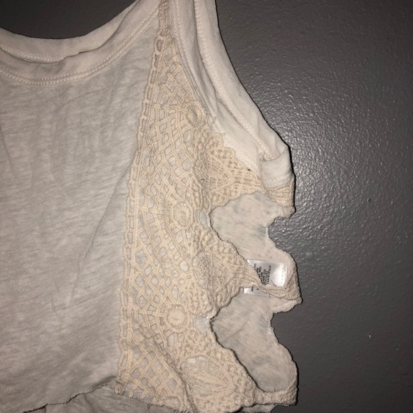LF Cream Lace tank top - Picture 3 of 5